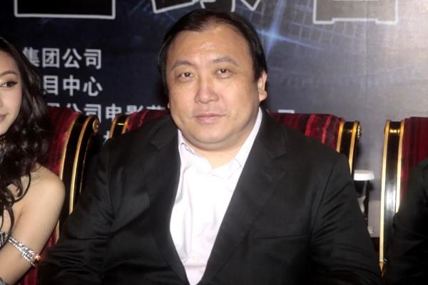 花8万请知名导演直播带货,最后只卖出6瓶!这家公司起诉了